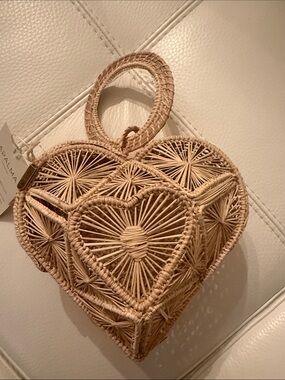 APALMA handmade Natural Woven Heart Bag in Light Beige
